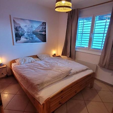 Appartement Avec Terrasse Ensoleillee Gruyeres Buitenkant foto