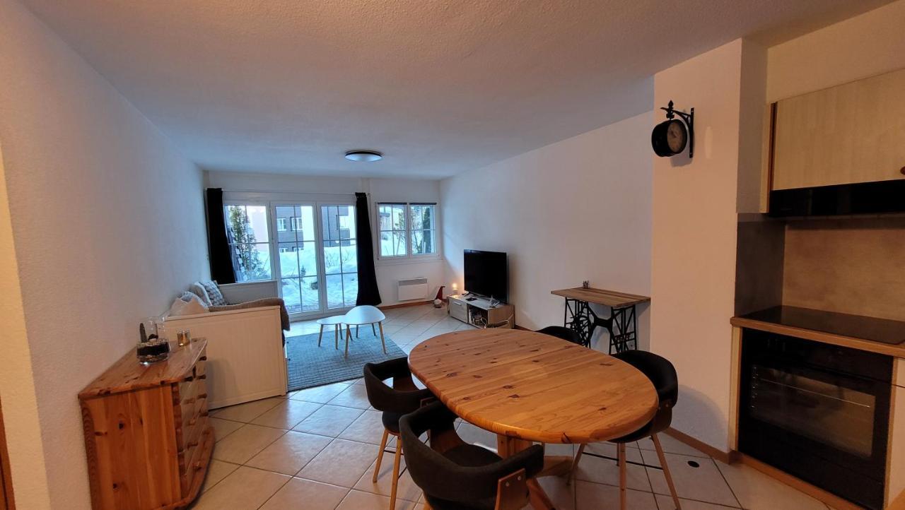 Appartement Avec Terrasse Ensoleillee Gruyeres Buitenkant foto